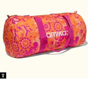 NIP Amika Duffel Beach Overnight Bag